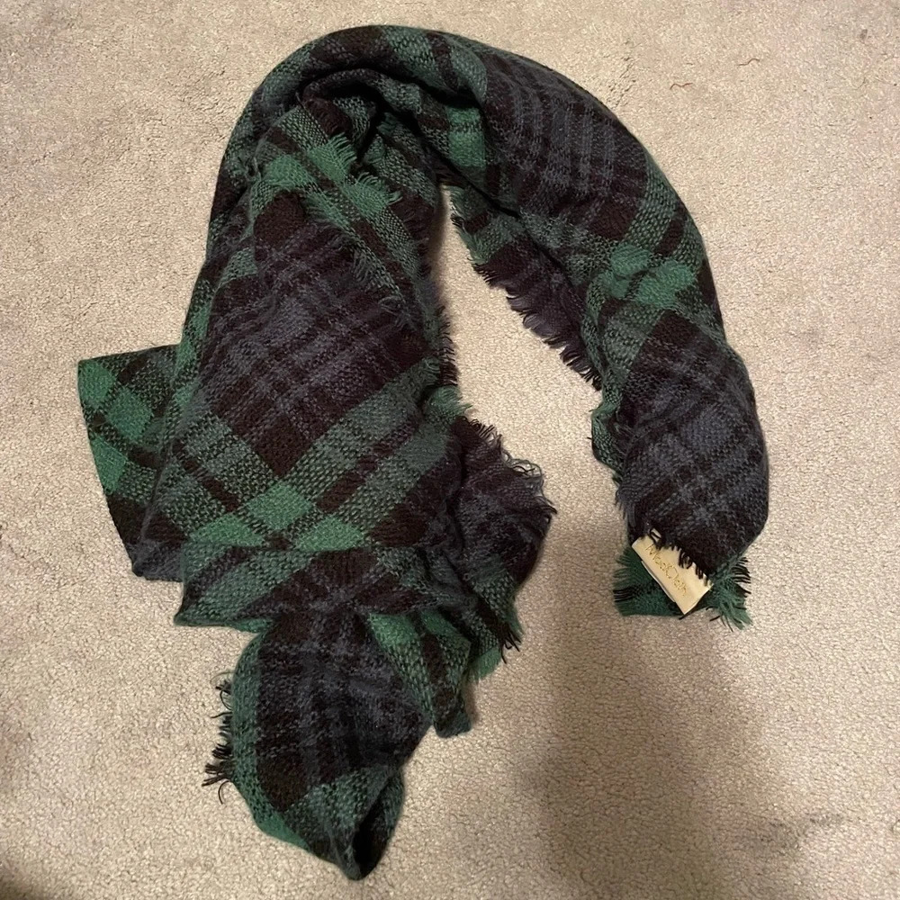 Plaid blanket ModCloth scarf‎